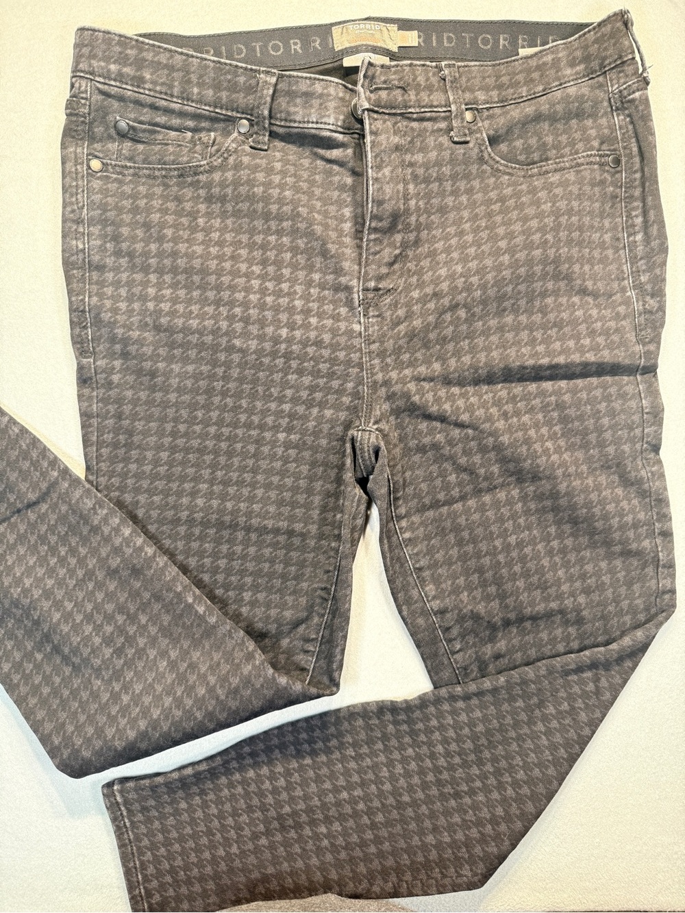 torrid Gray Houndstooth Skinny Jeans - Subtle Pattern